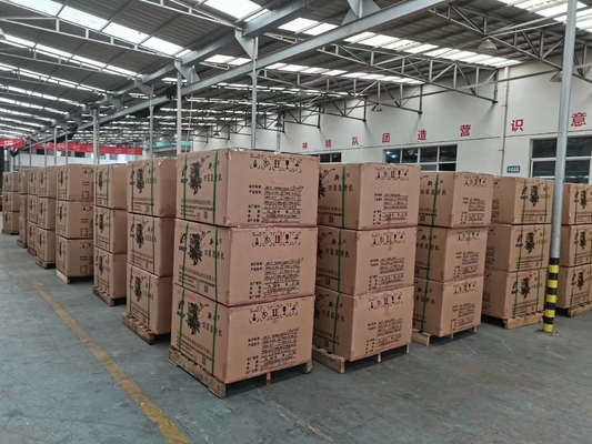 1600*620*1080mm con tracción a las cuatro ruedas Mini Power Tiller y pequeño para el mercado minorista