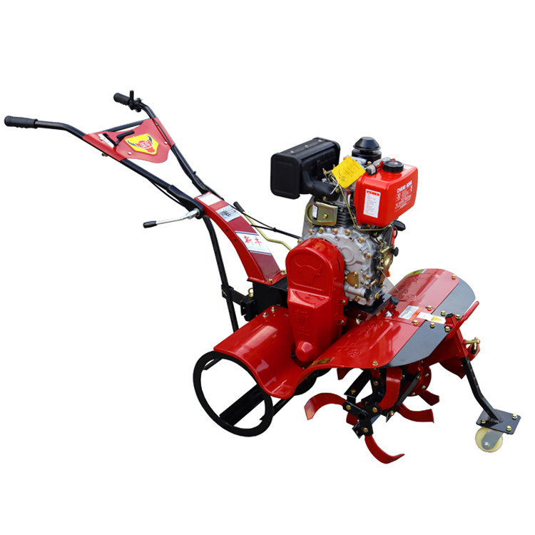186F Motor diesel con tracción a las cuatro ruedas Mini Power Tiller Cultivator para la eficiencia de las granjas